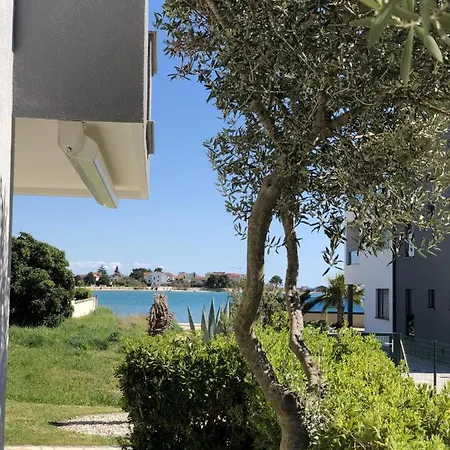 In With Seaview, Terrace, Air Condition, Wifi * Sukošan