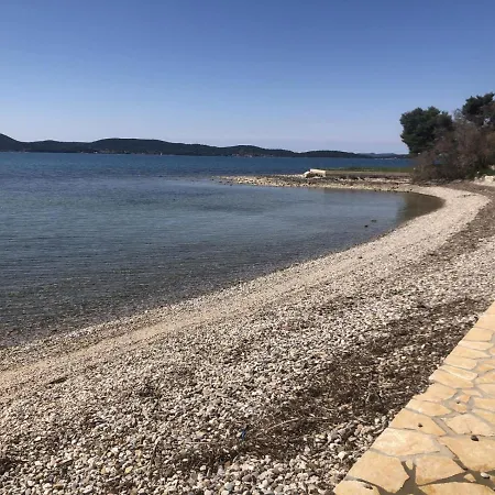 In With Seaview, Terrace, Air Condition, Wifi * Sukošan