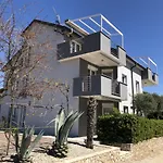 In With Seaview, Terrace, Air Condition, Wifi