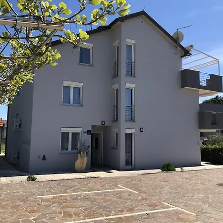 Lägenhet In With Seaview, Terrace, Air Condition, Wifi *