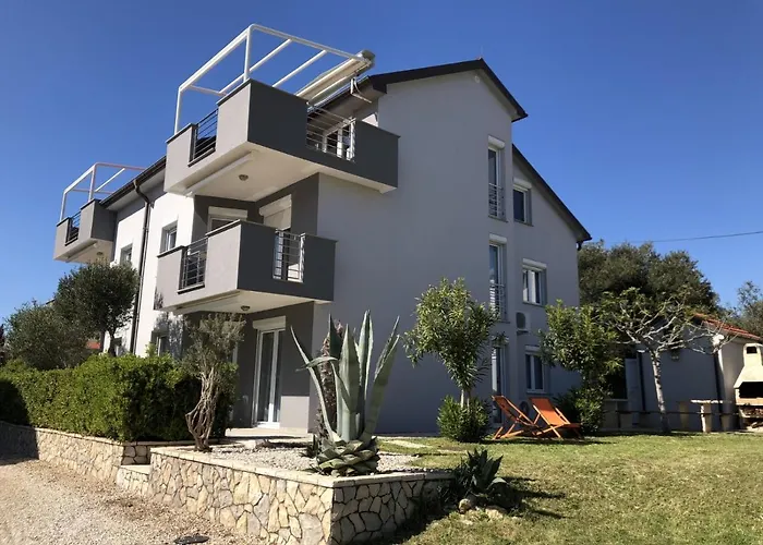 In With Seaview, Terrace, Air Condition, Wifi