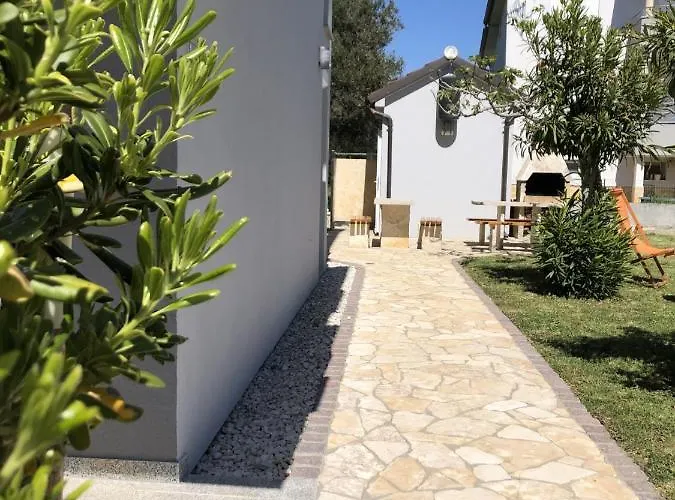 Appartement In With Seaview, Terrace, Air Condition, Wifi